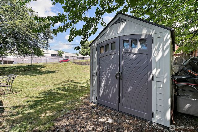 1818 S 37th Street, Tacoma, WA 98418