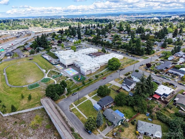 1818 S 37th Street, Tacoma, WA 98418