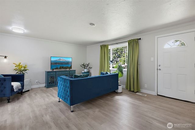 1818 S 37th Street, Tacoma, WA 98418