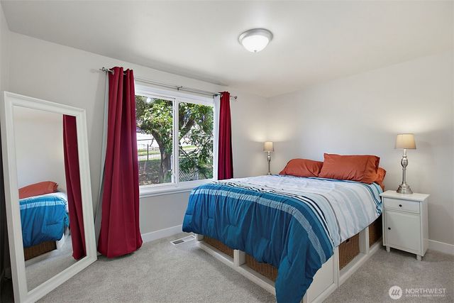 1818 S 37th Street, Tacoma, WA 98418