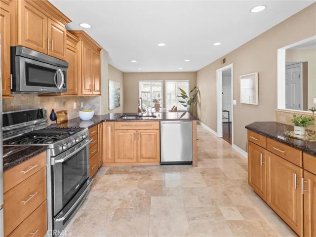 8471 Basin Circle, Huntington Beach, CA 92646