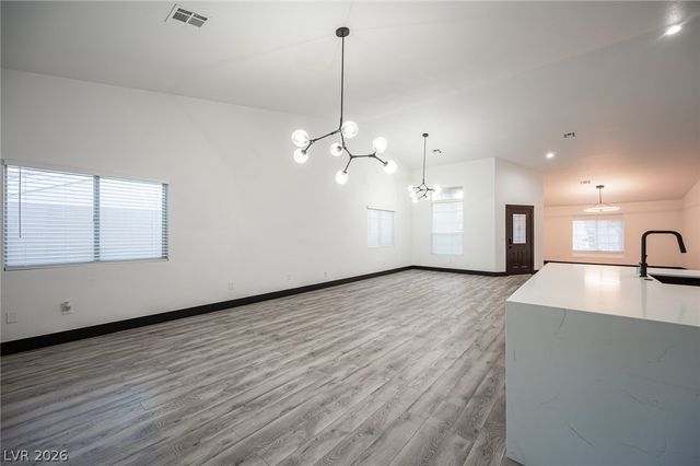 8020 Divernon Avenue, Las Vegas, NV 89149