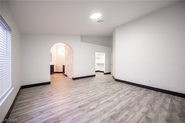 8020 Divernon Avenue, Las Vegas, NV 89149