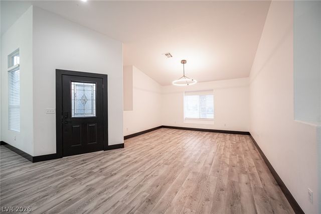 8020 Divernon Avenue, Las Vegas, NV 89149