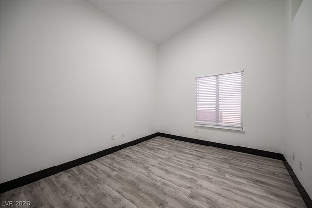 8020 Divernon Avenue, Las Vegas, NV 89149