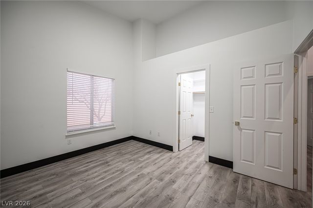 8020 Divernon Avenue, Las Vegas, NV 89149