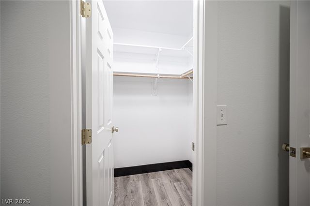 8020 Divernon Avenue, Las Vegas, NV 89149