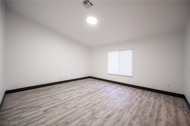 8020 Divernon Avenue, Las Vegas, NV 89149