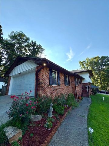 753 Brookwood Terrace SW, Lilburn, GA 30047