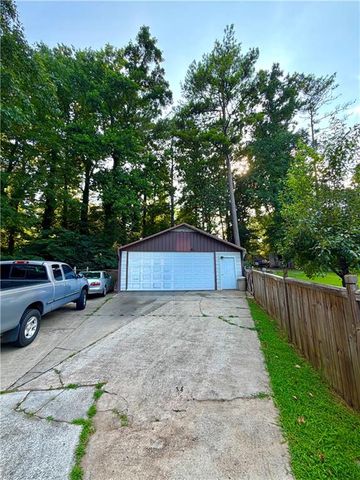 753 Brookwood Terrace SW, Lilburn, GA 30047