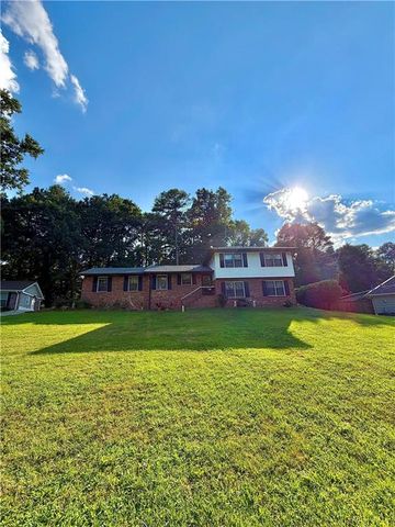 753 Brookwood Terrace SW, Lilburn, GA 30047