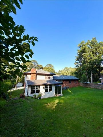 753 Brookwood Terrace SW, Lilburn, GA 30047