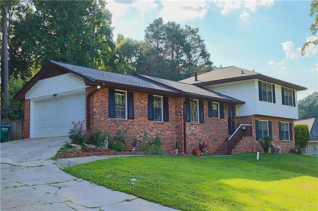 753 Brookwood Terrace SW, Lilburn, GA 30047