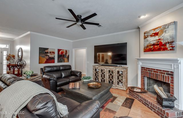 213 Boxwood Circle, Brandon, MS 39047