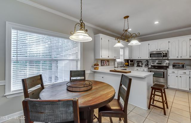 213 Boxwood Circle, Brandon, MS 39047