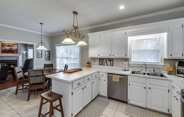 213 Boxwood Circle, Brandon, MS 39047