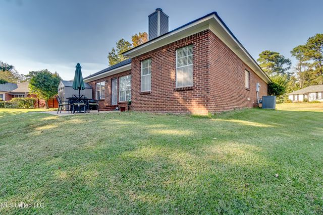 213 Boxwood Circle, Brandon, MS 39047