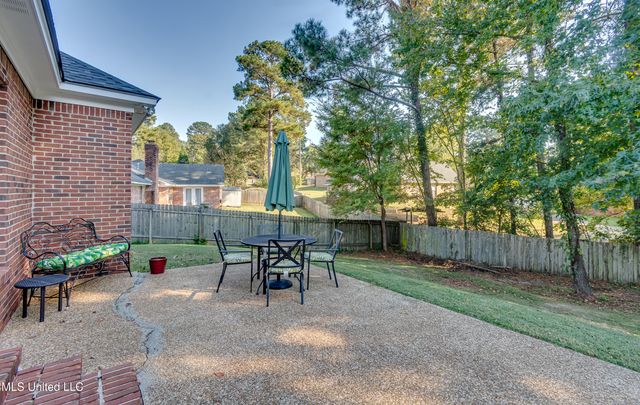 213 Boxwood Circle, Brandon, MS 39047