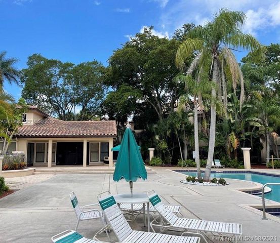 4421 W Mcnab Road 20, Pompano Beach, FL 33069