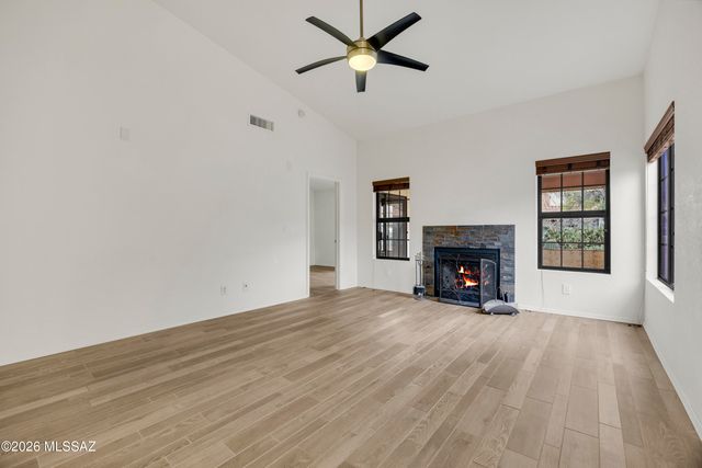 90 E Horizon Circle, Tucson, AZ 85737