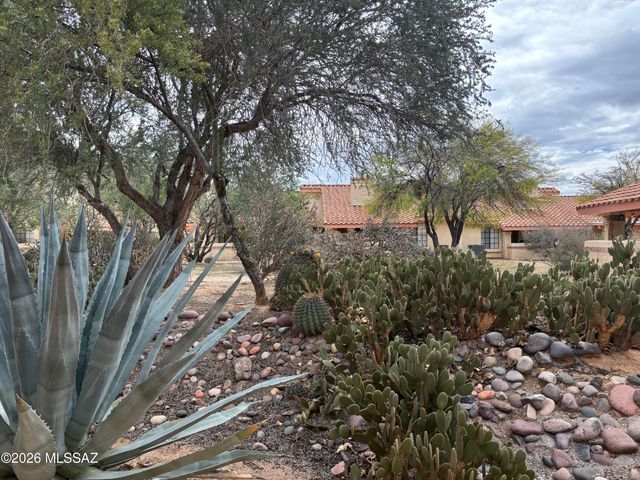 90 E Horizon Circle, Tucson, AZ 85737