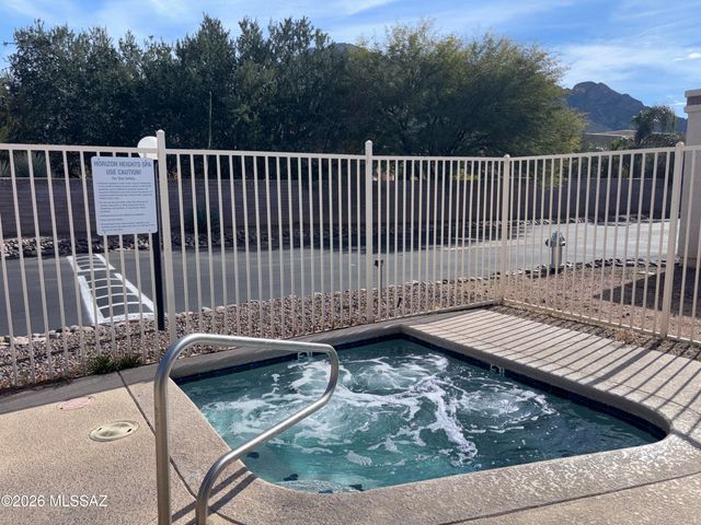 90 E Horizon Circle, Tucson, AZ 85737