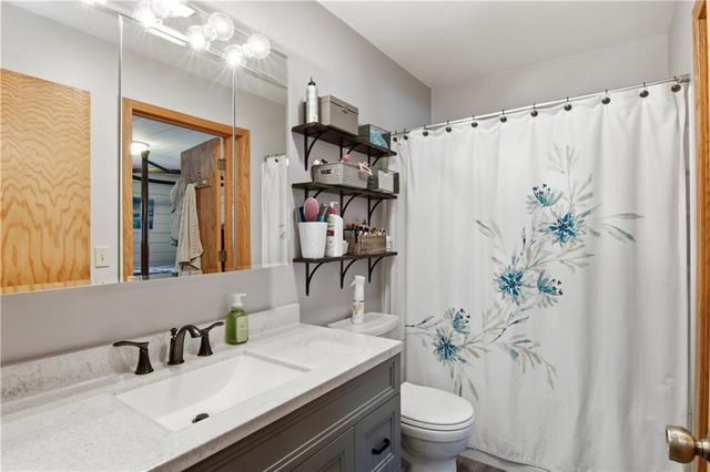 7631 Nine Mile Creek Road, Eau Claire, WI 54701