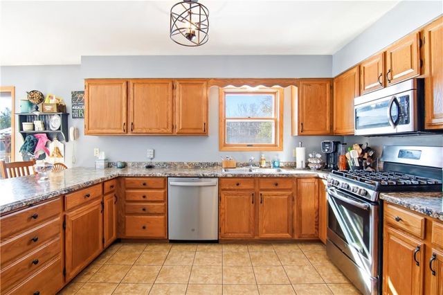 7631 Nine Mile Creek Road, Eau Claire, WI 54701