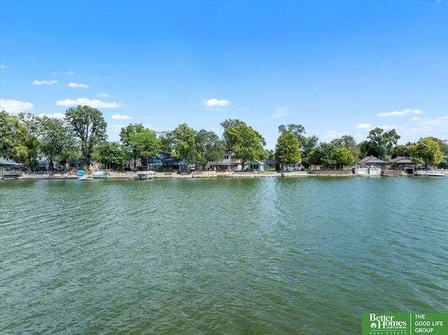 40 Pickard Lane, Council Bluffs, IA 51501