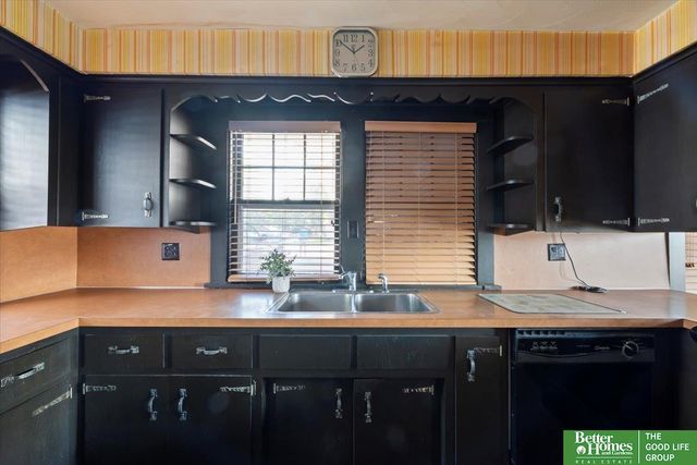 40 Pickard Lane, Council Bluffs, IA 51501