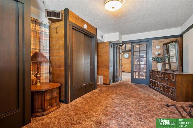 40 Pickard Lane, Council Bluffs, IA 51501