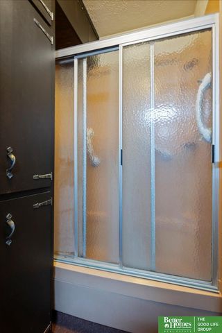 40 Pickard Lane, Council Bluffs, IA 51501