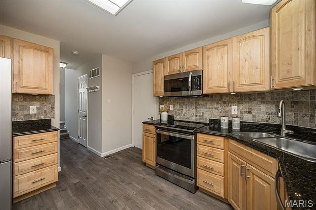 13067 Midfield Terrace, Unincorporated, MO 63146