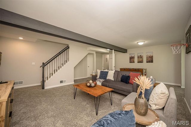 13067 Midfield Terrace, Unincorporated, MO 63146