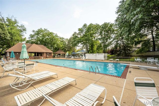 13067 Midfield Terrace, Unincorporated, MO 63146
