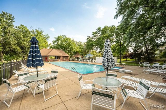 13067 Midfield Terrace, Unincorporated, MO 63146