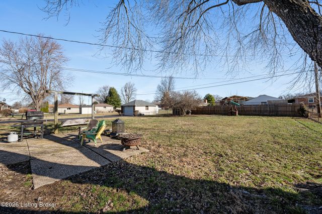 8611 Claudia Dr, Louisville, KY 40219