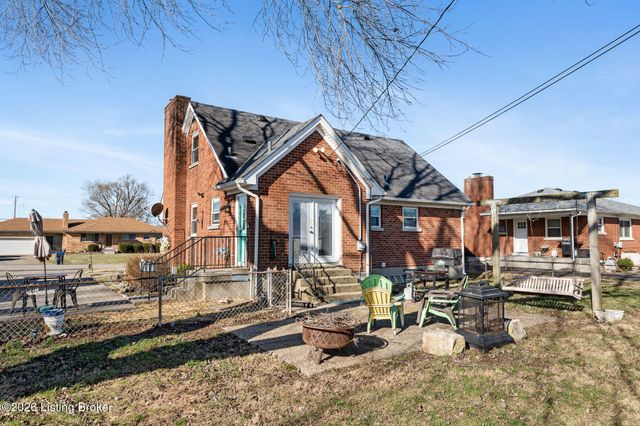 8611 Claudia Dr, Louisville, KY 40219