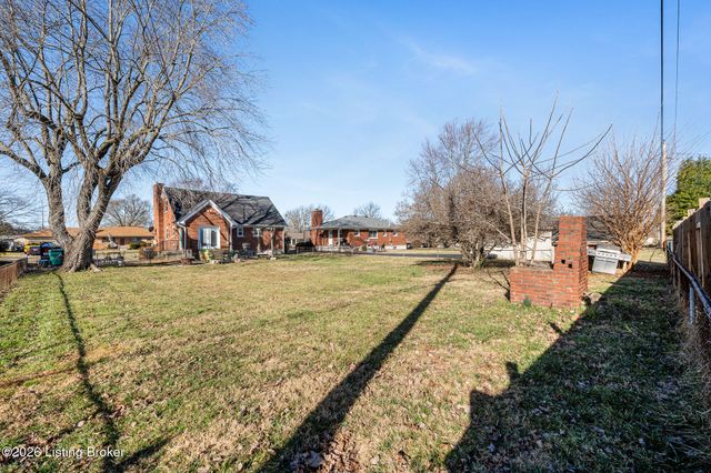 8611 Claudia Dr, Louisville, KY 40219