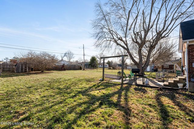 8611 Claudia Dr, Louisville, KY 40219