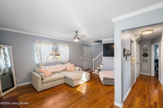 8611 Claudia Dr, Louisville, KY 40219