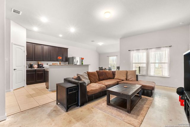 231 Azalea Way, New Braunfels, TX 78132