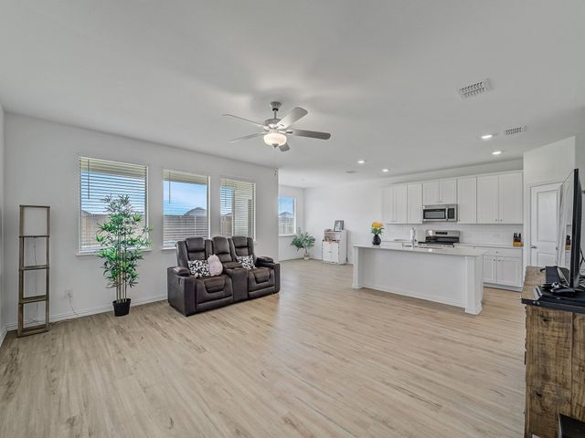 336 Ardsley Lane, Princeton, TX 75407