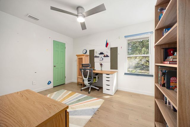1516 Garnaas DR, Austin, TX 78758