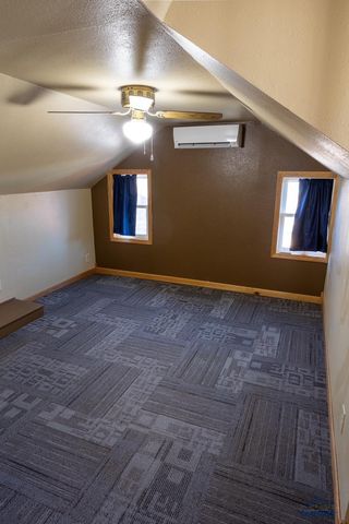 305 MT RUSHMORE RD, Custer, SD 57730