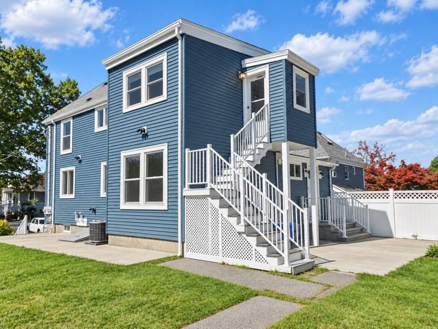 10 Oak St 1, Saugus, MA 01906
