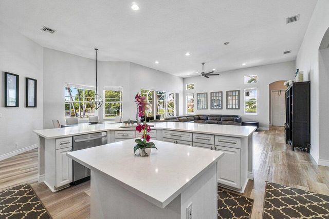 11750 Osprey Pointe Circle, Wellington, FL 33449