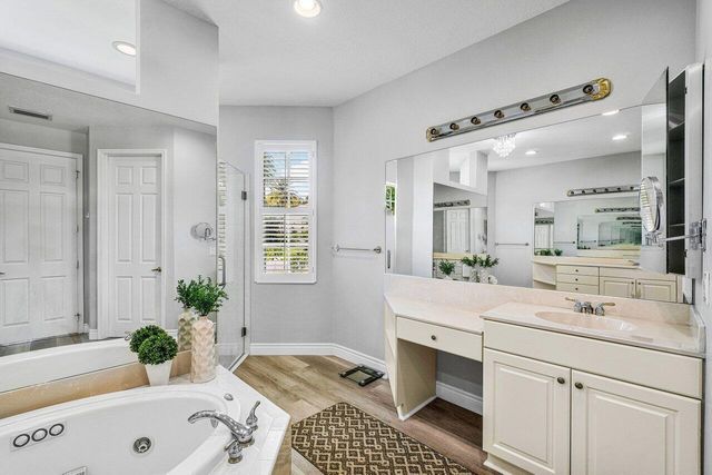 11750 Osprey Pointe Circle, Wellington, FL 33449