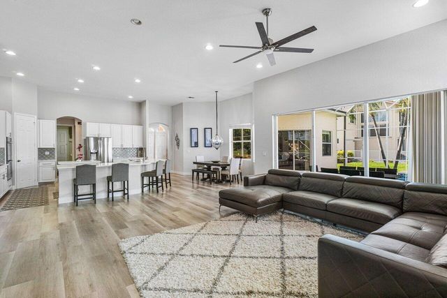 11750 Osprey Pointe Circle, Wellington, FL 33449