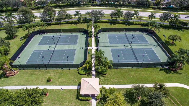 11750 Osprey Pointe Circle, Wellington, FL 33449